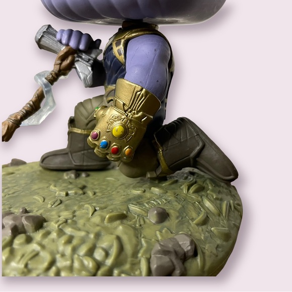 Thanos Out Of Box - Picture 11 of 14